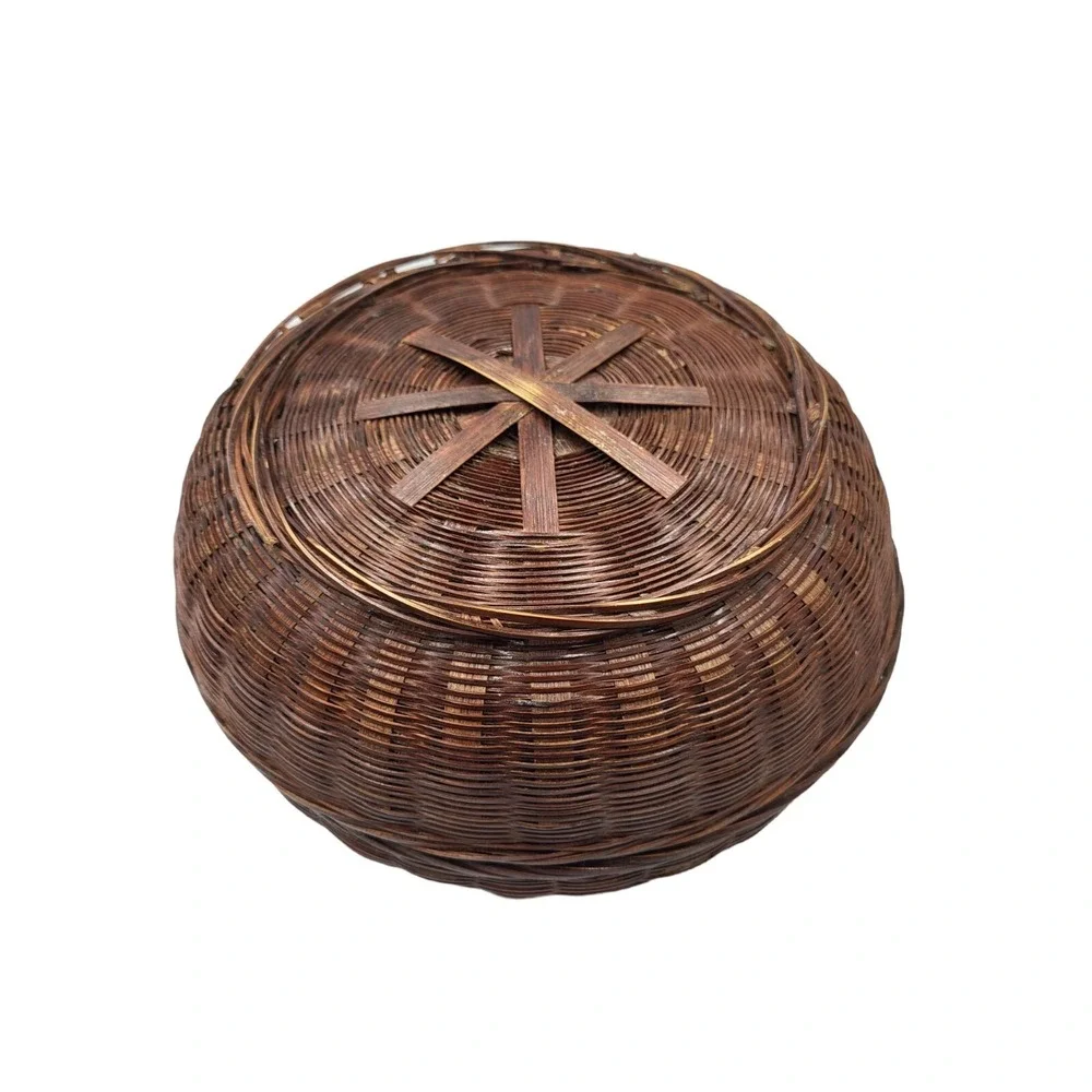 Antique Asian Wicker Rattan Pine Needle Sewing Basket Glass Beads Coins‎ Vintage